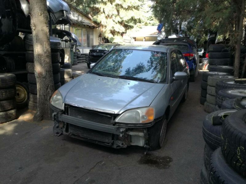 Bontásra Érkezett!!!Honda Civic 1.4 i. 2001es évjárat színkód:NH623M 2022.05.25.